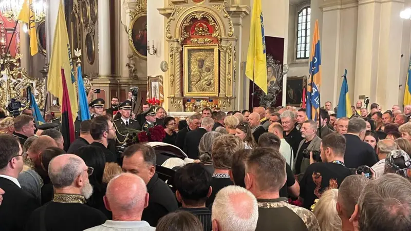 Парубій Де Зараз: текущая деятельность и актуальные события