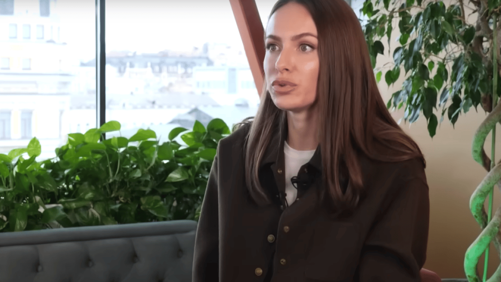 Колишня Дружина Остапчука: Життя, Кар'єра та Особистість