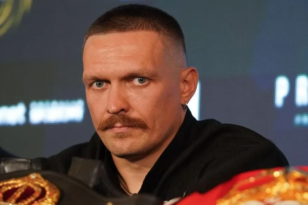 Усик Вага: подробный взгляд на жизнь и карьеру