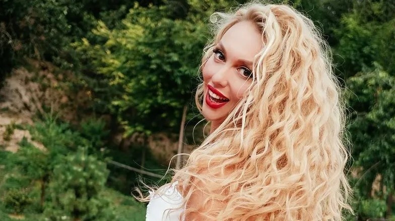 Оля Полякова Фигура: яркий образ, стиль и секреты идеальной внешности