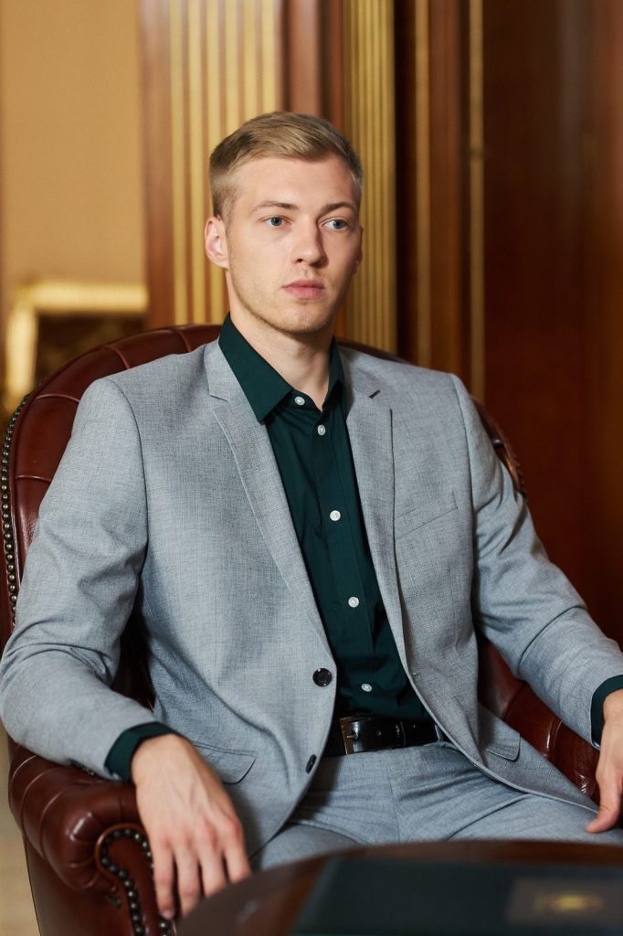 Григорій Бакланов - Актор Батьки: Життя, Кар’єра та Особистість